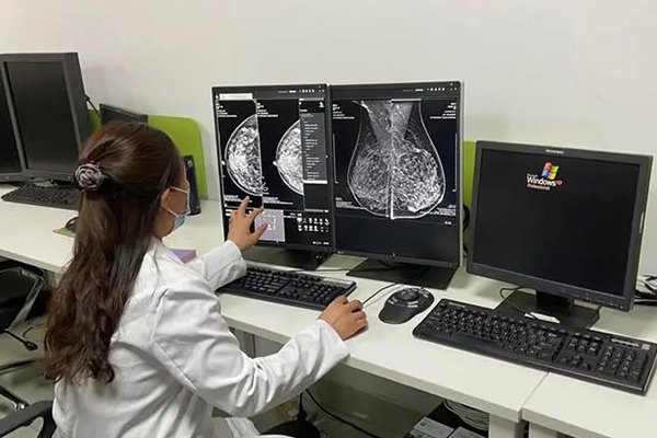 乳腺纤维瘤B超检查