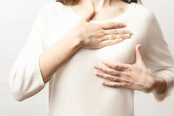 乳腺纤维瘤和乳腺囊肿区别